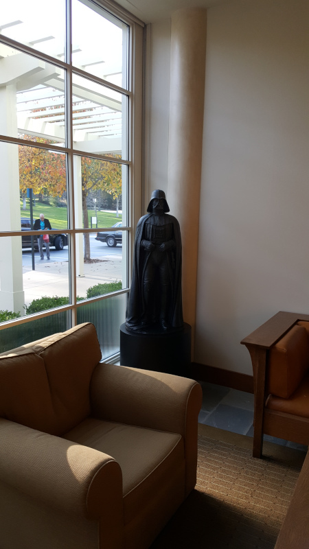 Darth Vader statue